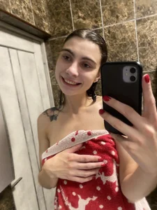 No makeup od Ashley-Urban  5 snímek