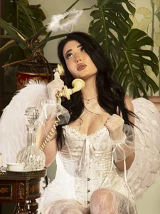 EmmaLawrens Public Foto 8