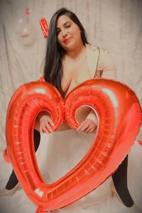 month of love and friendship 💖 de AvaChannel  4 photos