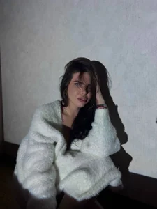 ShineSasha Public Pic 3