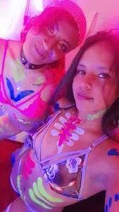 Know us 😈😈🖤 de Girls_of_fire__  2 Imagens