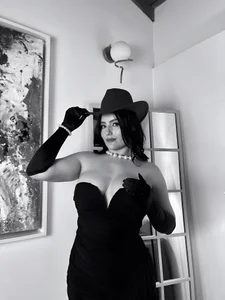 JennaOlsonX Vintage Girl ♥ Immagine  4