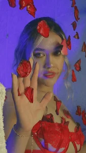 RebeccaHudson ROSES RAIN Pic 3