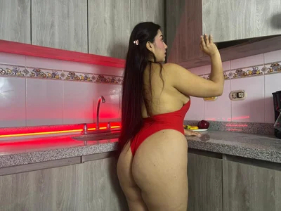 hey de Scarlet_Reyes  4 Imagens