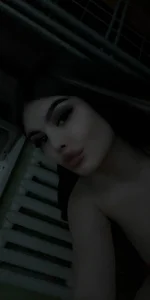 AmeliaBronzePublic Bild