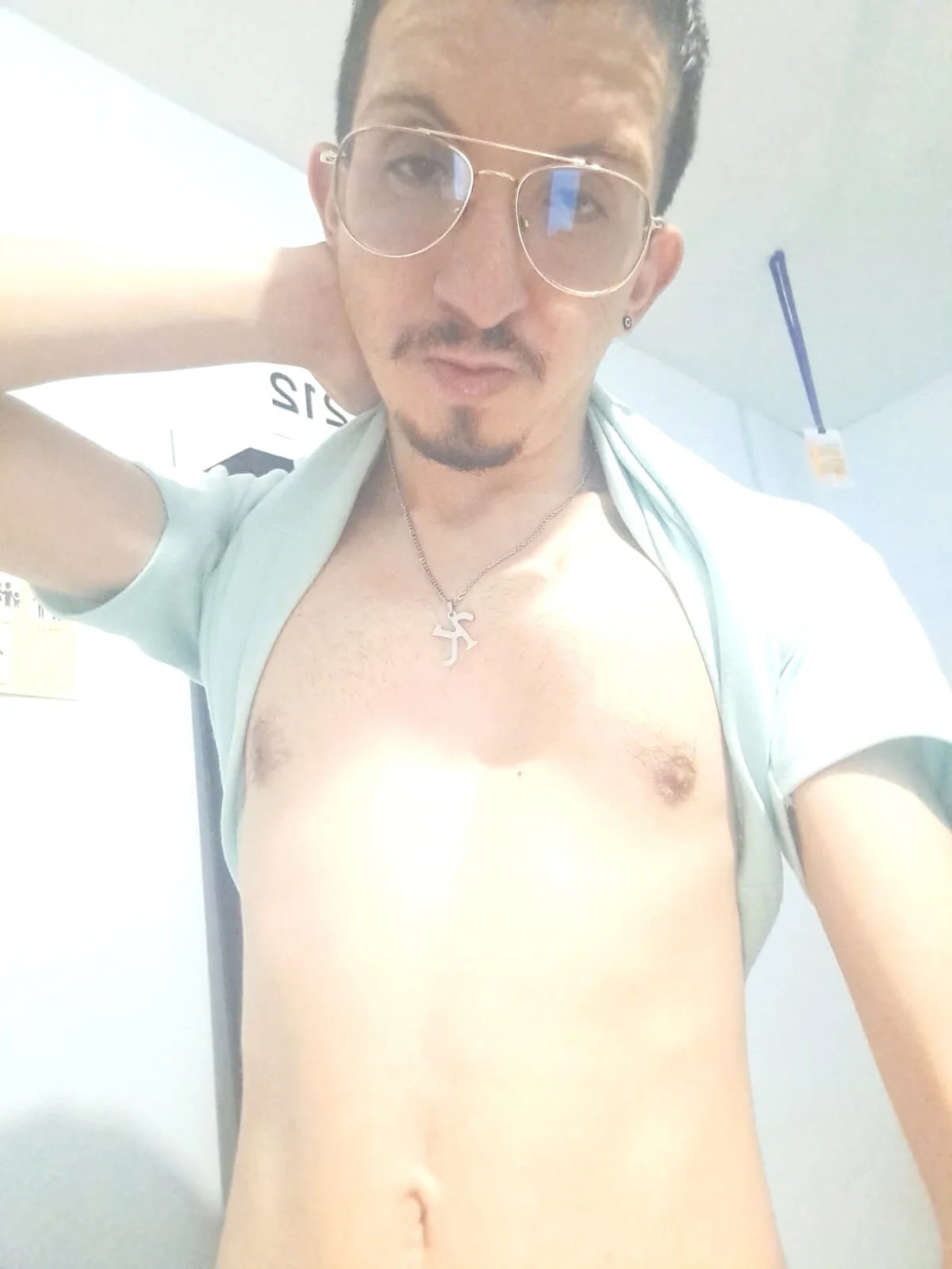Трендове зображення  7246 Andy_Blakee