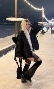 Public od Nikaswag449  snímek