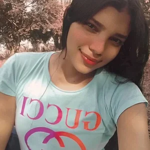 emilyharber study business administration  4টি ছবি