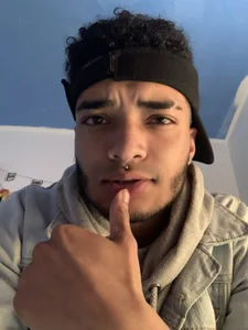 eross_chipre_ Public  3টি ছবি