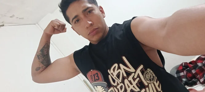 Moreno-Latino Public Foto 3