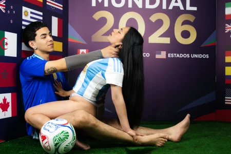 Jaden_and_sofia Come play with us ⚽🍑💦 Billede