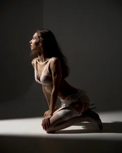 Feel me de KellyShines  3 Imagens