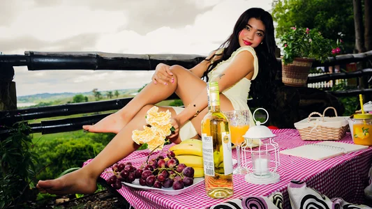 Harmony_Malkova sexy cute picnic day Pic 4