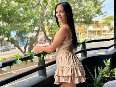 Oriana_Sarmiento outdoors Pic 2