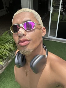 LiamByrne In love with my Jim 🤧 Pic