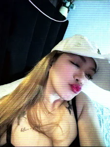 sweetbabe_skylove Public Pic 4