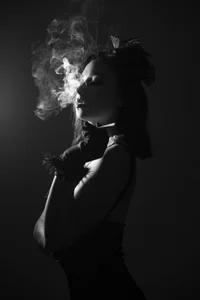 AliceStevens_ French lady Pic 3