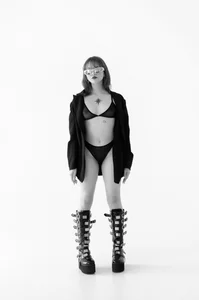 Molly_Platt kullanıcısının I’m like a summer cocktail today - sweet, cool, and a little strong albümü -  2 fotoğraf