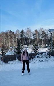 AnnaBri Public Pic 9