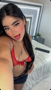 Emily_Black1 Just Taste my Lipstick! Foto 2