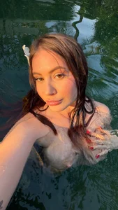 ChloeMarsch Travel Diaries🏝️💚 Kuva 2