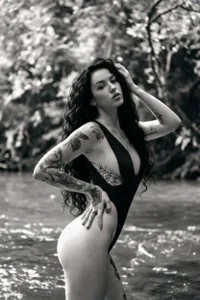 ZaradluxSOBRE MIM图片 2