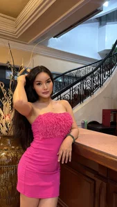 Queen_Of_all_Media To glam to give a damn 🥰 Pic 2