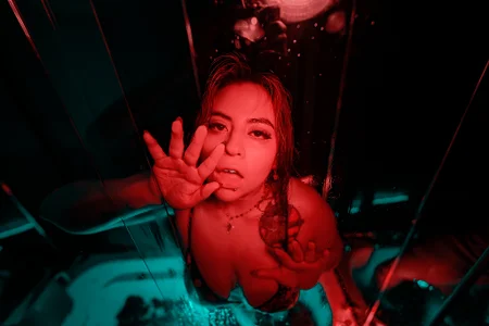 in the bathtub od missa_motato  4 snímek