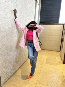 Foxxxyfemale: Public ( 9 фото)