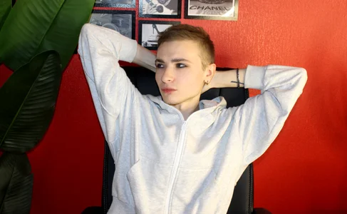 Emmit_BarkerPublic Bild