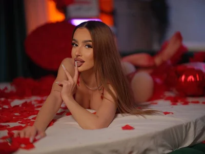 ClaraBenatti kullanıcısının Naughty Thoughts 😈❤️ albümü -  fotoğraf