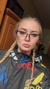 Milf-N-Kookies Public Pic 8