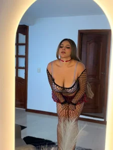 jhonson_karla beauty in heels Immagine  4