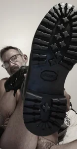 These boots were made for horny fucking men de FoxDadBtm Foto