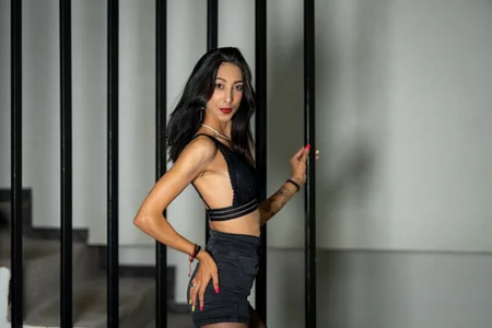 VannyFoxx: Locked up 🔒🔒 ( 2 фото)
