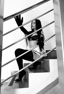 BellaCarteer_ Moody black and white sensual 💋🤍 Εικόνα 5