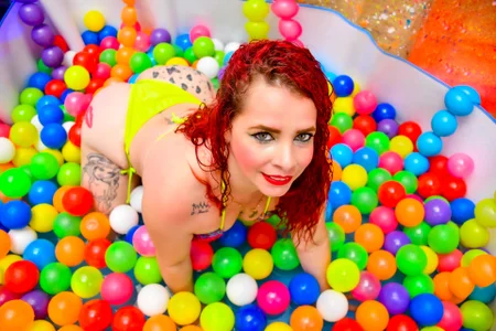 HannaBrave ball pool Pic 2