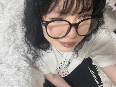 Shy_hapka Different poses รูป 