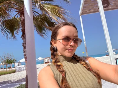 CheekySashaCharm My vacation টি ছবি