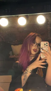 Violetafterdark Public Bilde 3