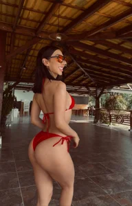 IsabellaLux_ Red Temptation 🍒 Pic 5