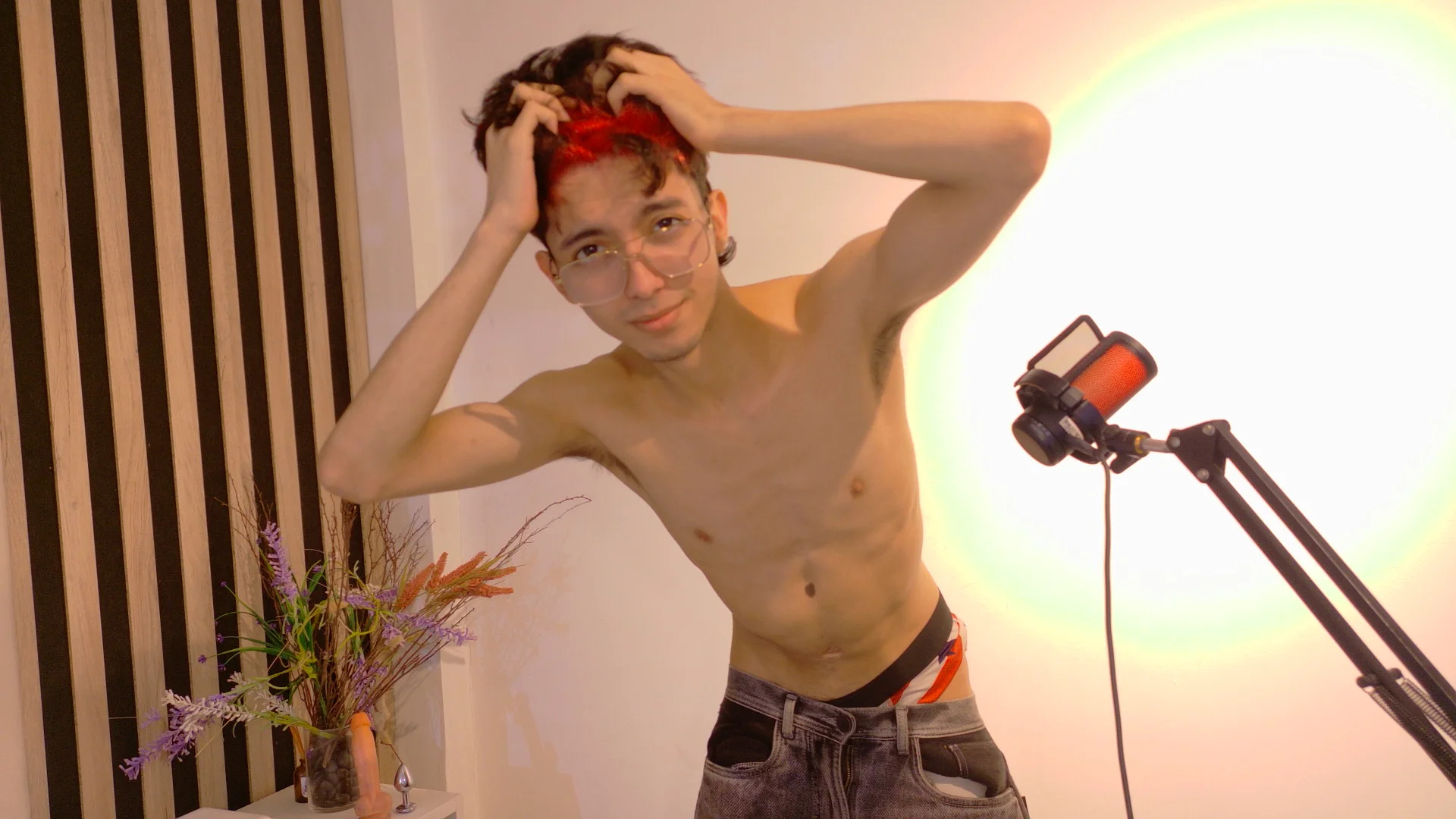 Twink_Sebas7 😋 Gambar 3