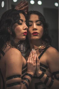 Samaanthaa_ Prohibited touches, isolated skin Pic 3