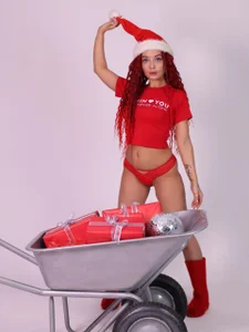 Pleasant surprise for Christmas de EricaKors  4 Imagens