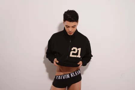 Dammon_Stallion 23  5টি ছবি