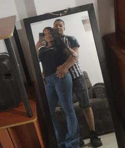 Amber_and_Tyler_ Public slika 3