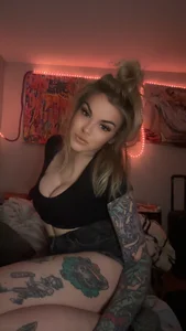 LaurenRae_x: Public ( 7 фото)