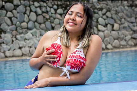 GraceJansenn 💙Happy 4th of July❤️  4টি ছবি