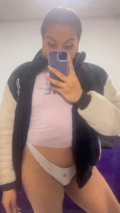Ariana_Rodriguez_のSexyの 2枚の写真