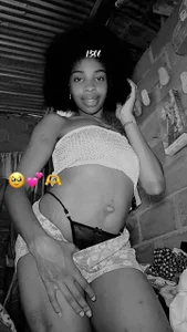 Sofia_echeverri In soft and black 🖤🤍 Foto 4